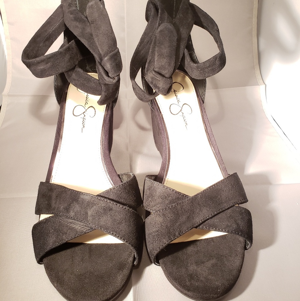 Jessica Simpson's wedge heel